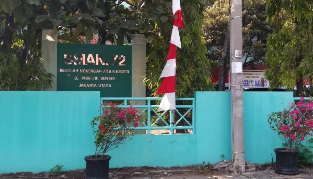 Densus 88 nyatakan ledakan sman 72 tidak terkait terorisme.