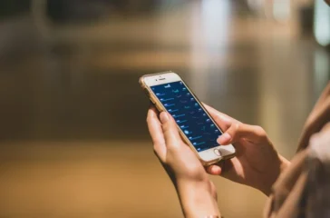 para investor baru sering kali mengalami kerugian karena portofolio sahamnya memerah. Dalam banyak kasus, penyebab utamanya adalah minimnya pemahaman mengenai cara kerja investasi saham