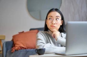 Dalam dunia investasi, terdapat berbagai instrumen yang bisa dipilih, seperti saham dan obligasi. Lantas apa perbedaan saham dan obligasi?