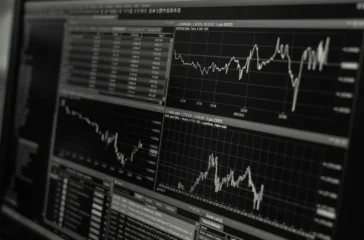 Pelajari cara investasi saham untuk pemula yang aman dan menguntungkan.