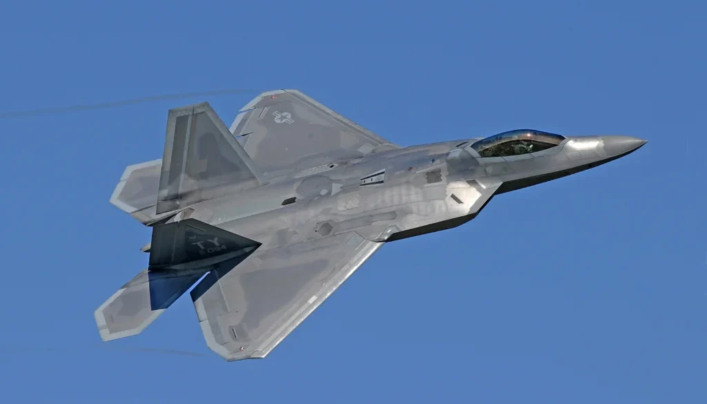 Putra Mahkota sekaligus Perdana Menteri Arab Saudi Mohammed bin Salman (MbS) dan Presiden Amerika Serikat Donald Trump menandatangani sejumlah kesepakatan strategi.