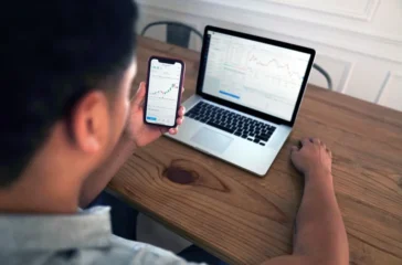 Investasi di pasar modal kini menjadi salah satu cara yang banyak dipilih masyarakat untuk menumbuhkan kekayaan. Di antara berbagai instrumen yang tersedia, saham tetap menjadi favorit. Ini kelebihan saham!
