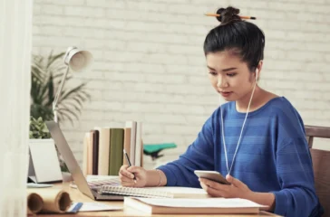 Saham kini menjadi salah satu instrumen investasi yang paling diminati, terutama oleh generasi muda. Ini cara menjadi investor saham yang baik