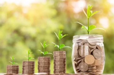 Pelajari strategi investasi agar finansial terjamin.