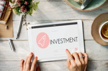Mengembangkan kekayaan melalui investasi dapat dilakukan dengan membeli berbagai aset yang memiliki nilai, salah satunya saham. Ini cara beli saham
