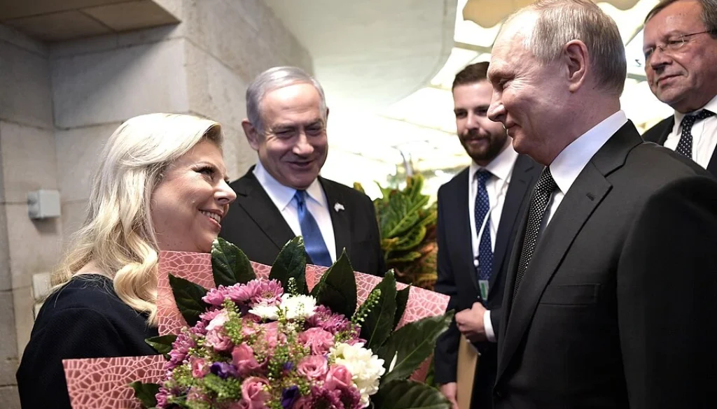 Beberapa Ibu Negara Glamour Berakhir di Pengadilan, Siapa Saja?