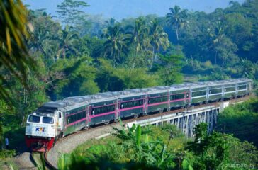 PT Kereta Api Indonesia (Persero) mengoperasikan sejumlah Kereta Api Tambahan pada masa Angkutan Natal 2025 dan Tahun Baru 2026 (Nataru)