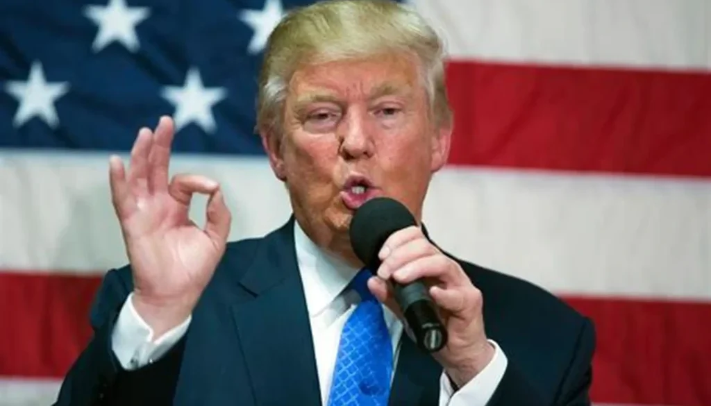 Presiden Amerika Serikat (AS) Donald Trump memperingatkan rencana Netflix mengambil alih Warner Bros.