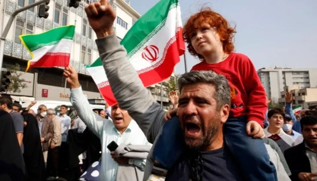 Chaos di Iran Memanas, Apa yang Membuat Protes Kali Ini Berbeda?
