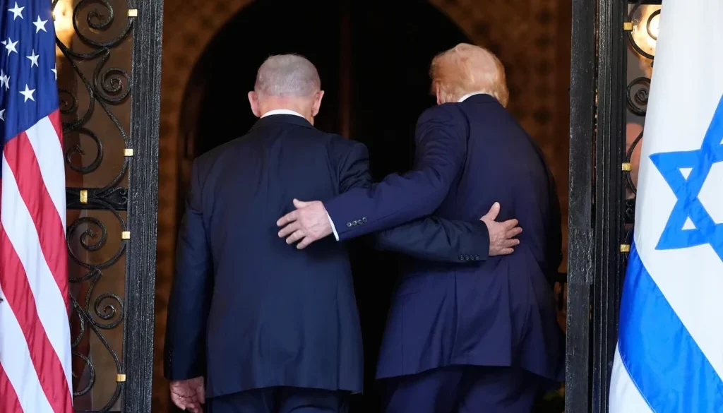 Netanyahu Tertangkap Ikut Pesta Tahun Baru Bareng Trump di Resor Mewah, Ada Apa?