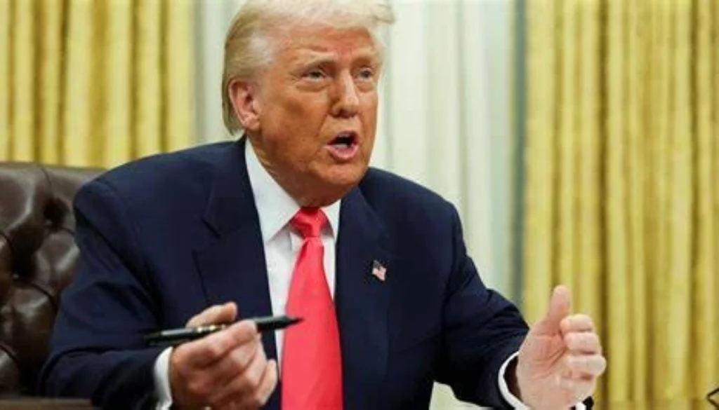 Amerika Ditinggalkan, Musuh Politik Trump Semakin Meluas