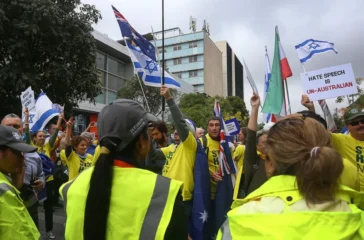 Tetangga RI Chaos! Demo Tolak Kunjungan Presiden Israel