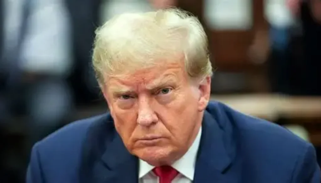 Trump Naikkan Tarif Impor Jadi 15%, Babak Baru Perang Dagang Berlanjut