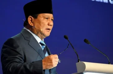 Prabowo menegaskan kekayaan alam Indonesia milik negara. Pemerintah memprioritaskan batu bara untuk kebutuhan domestik sebelum izin ekspor diberikan.