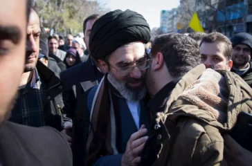 Intelijen AS soroti isu Mojtaba Khamenei. Klaim sensitif ini muncul di tengah konflik Iran-AS-Israel dan belum terverifikasi secara resmi.