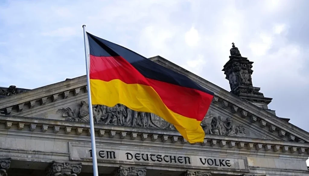 Jerman tegaskan tak ikut perang AS-Israel di Timur Tengah. Kanselir Merz sebut konflik bukan urusan NATO dan pilih dorong solusi diplomatik.