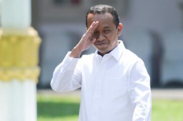 Menteri ESDM Bahlil Lahadalia mengimbau warga bijak menggunakan LPG. Meski impor 70 persen, pemerintah memastikan pasokan nasional tetap aman dan terkendali.