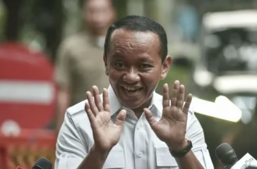 Menteri ESDM Bahlil Lahadalia mengungkap permintaan batu bara Indonesia meningkat di tengah ancaman krisis energi global meski dunia mendorong transisi energi.
