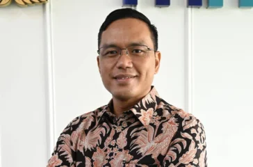 Dirut PT Pertamina Simon Aloysius Mantiri mengatakan 2 kapal kargo Pertamina kembali beroperasi, sementara 2 lainnya masih berada di Selat Hormuz.