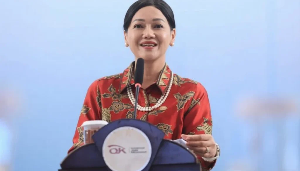 Ketua baru OJK Friderica Widyasari Dewi menegaskan reformasi integritas pasar modal menjadi prioritas, serta mengingatkan investor fokus pada fundamental saham.