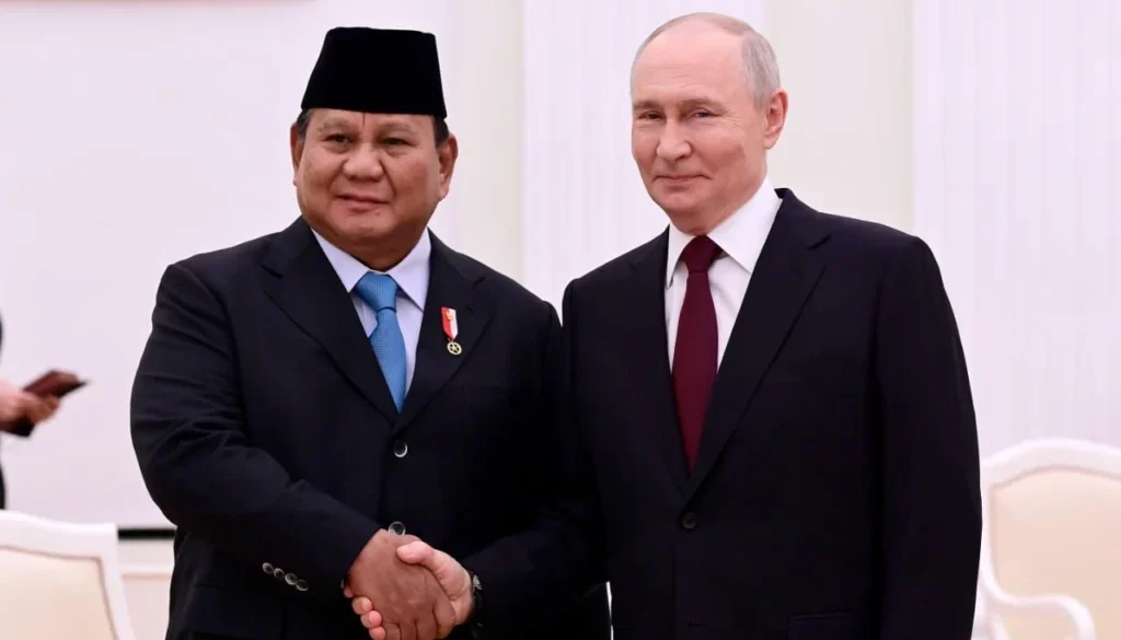 Pertemuan Presiden Prabowo dan Presiden Rusia Vladimir Putin di Kremlin menghasilkan kesepakatan terkait energi, militer, investasi, dan konsultasi geopolitik.