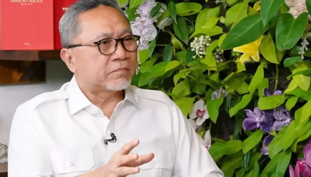Menteri Koordinator Bidang Pangan Zulkifli Hasan menyebut persoalan sampah di RI sudah darurat dan ditargetkan selesai bertahap hingga 2029 lewat proyek PSEL.