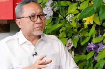 Menteri Koordinator Bidang Pangan Zulkifli Hasan menyebut persoalan sampah di RI sudah darurat dan ditargetkan selesai bertahap hingga 2029 lewat proyek PSEL.