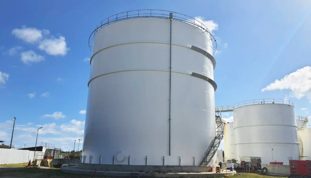 Bahlil Bocorkan Proyek Tangki Minyak Karimun bakal dimulai Mei 2026