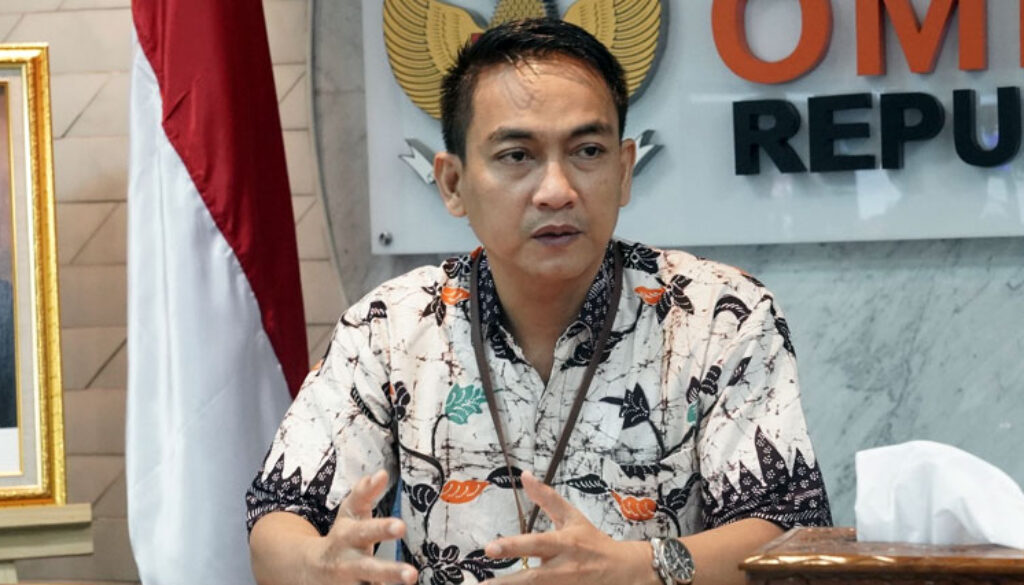Ketua Ombudsman RI Hery Susanto ditangkap Kejagung enam hari setelah dilantik. Ia diduga terlibat korupsi tata kelola niaga nikel 2013–2025.