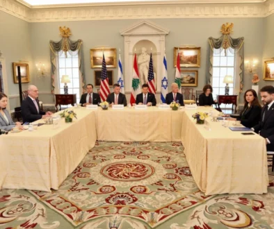 Gencatan senjata Israel-Lebanon resmi berlaku 10 hari, Netanyahu pertahankan zona keamanan sementara Hizbullah minta warga tetap waspada.