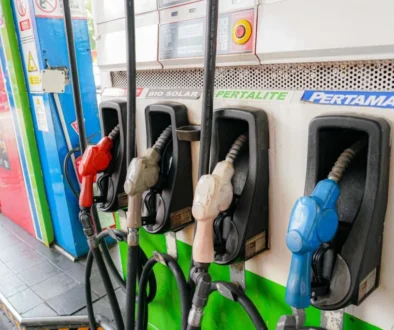 Harga BBM nonsubsidi naik per 18 April 2026 akibat gejolak minyak dunia, sementara Pertalite dan Bio Solar subsidi masih dipertahankan.