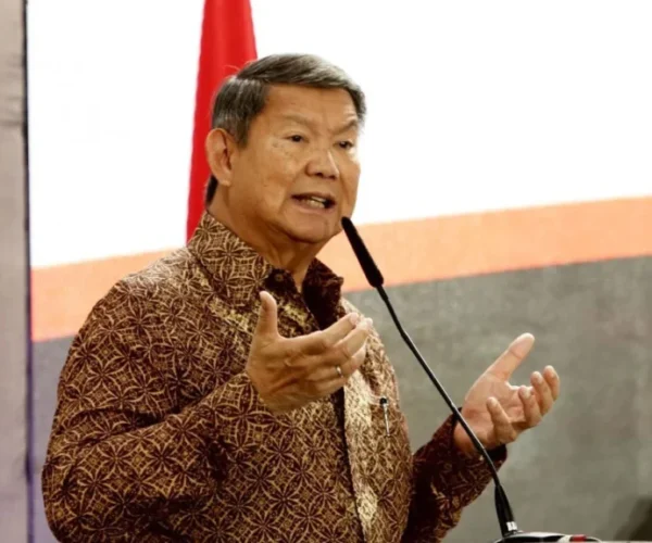 Hashim menyebut Prabowo telah menggagas program MBG sejak 2006 karena tingginya angka stunting. Pelaksanaan MBG diakui masih memiliki sejumlah kelemahan.