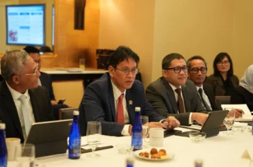 Menkeu Purbaya yakinkan investor global bahwa defisit APBN tetap dijaga di bawah 3% PDB saat pertemuan IMF-World Bank Spring Meeting.