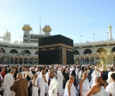 Pemerintah menurunkan biaya haji Rp7 juta dalam dua tahun di era Prabowo, meski masih menghadapi tantangan pelemahan rupiah terhadap riyal dan dolar AS.