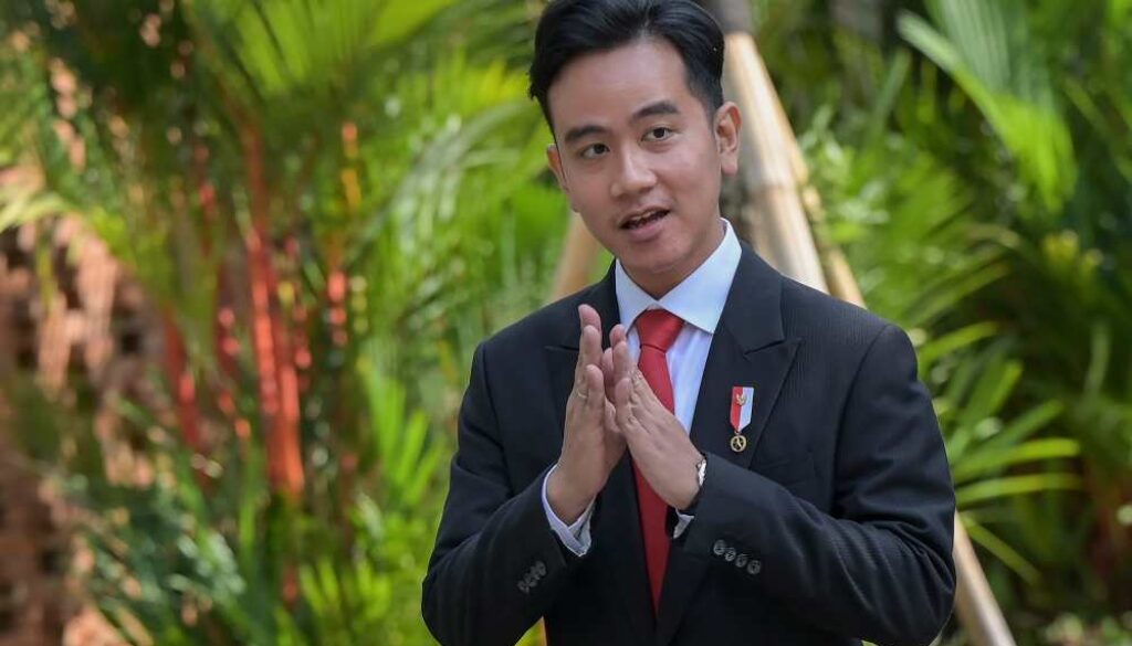 Wapres Gibran mengungkap praktik manipulasi ekspor-impor yang membuat triliunan rupiah mengalir ke luar negeri, serta menimbulkan kerugian besar.