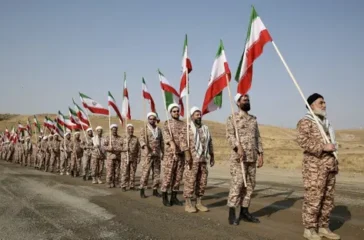 Struktur kekuasaan Iran berubah drastis pasca perang, IRGC kini dominan, sementara peran Mojtaba Khamenei dinilai hanya simbolis dalam pengambilan keputusan.