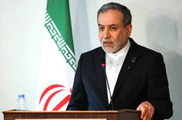 Perundingan AS-Iran di Islamabad gagal mencapai kesepakatan meski hampir tercapai. Perbedaan soal nuklir dan syarat AS jadi penyebab utama kebuntuan.