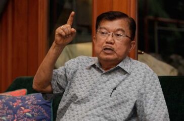 Wapres ke-10 dan 12 RI Jusuf Kalla usul kurangi subsidi BBM untuk tekan defisit dan utang negara, seiring lonjakan harga minyak global dan konflik geopolitik.