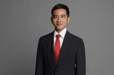 Wapres Gibran Rakabuming mengajak lima mahasiswa dari berbagai kampus meninjau pelaksanaan program Makan Bergizi Gratis di NTT.