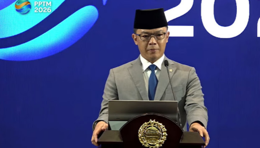 Pemerintah Indonesia menegaskan kedaulatan tetap jadi prioritas dalam membahas permintaan izin lintas udara pesawat militer AS di wilayah Indonesia.