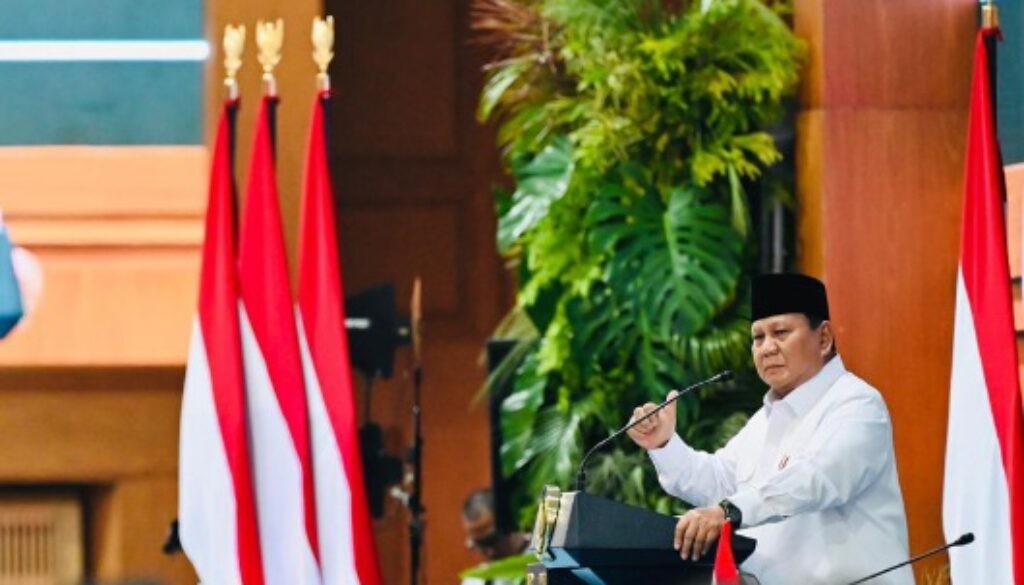 Presiden Prabowo menegaskan kemandirian pangan sebagai syarat kemerdekaan bangsa dan mengklaim Indonesia telah mencapai swasembada lebih cepat dari target.