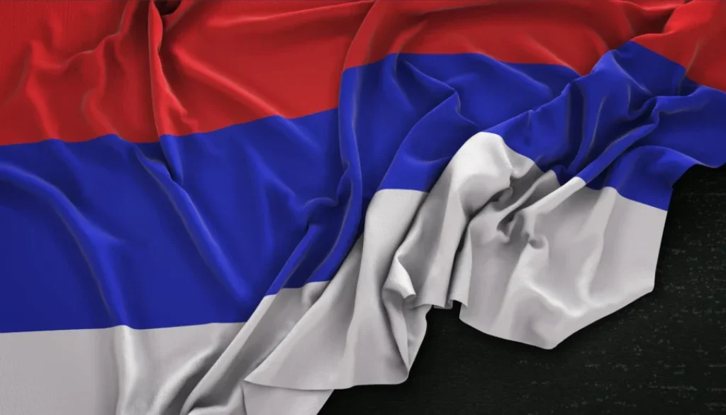 Bank Sentral Rusia menjual 22 ton emas sejak awal 2026 untuk menutup defisit anggaran, di tengah tekanan ekonomi dan lonjakan perdagangan emas domestik.