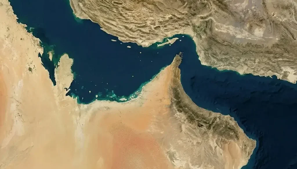 Pertamina mengungkap dua kapalnya masih tertahan di Teluk Arab dan belum bisa melintasi Selat Hormuz karena kondisi keamanan yang belum stabil.