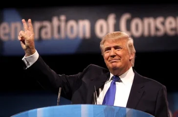 Iran membantah sejumlah klaim Presiden AS Donald Trump soal Selat Hormuz, menyebut pernyataannya tidak benar, di tengah negosiasi yang masih belum pasti.