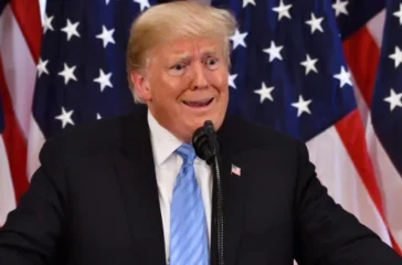 Presiden AS Donald Trump mengumumkan gencatan senjata Lebanon, picu kemarahan menteri Israel karena keputusan disampaikan tanpa voting & menuai kritik oposisi.