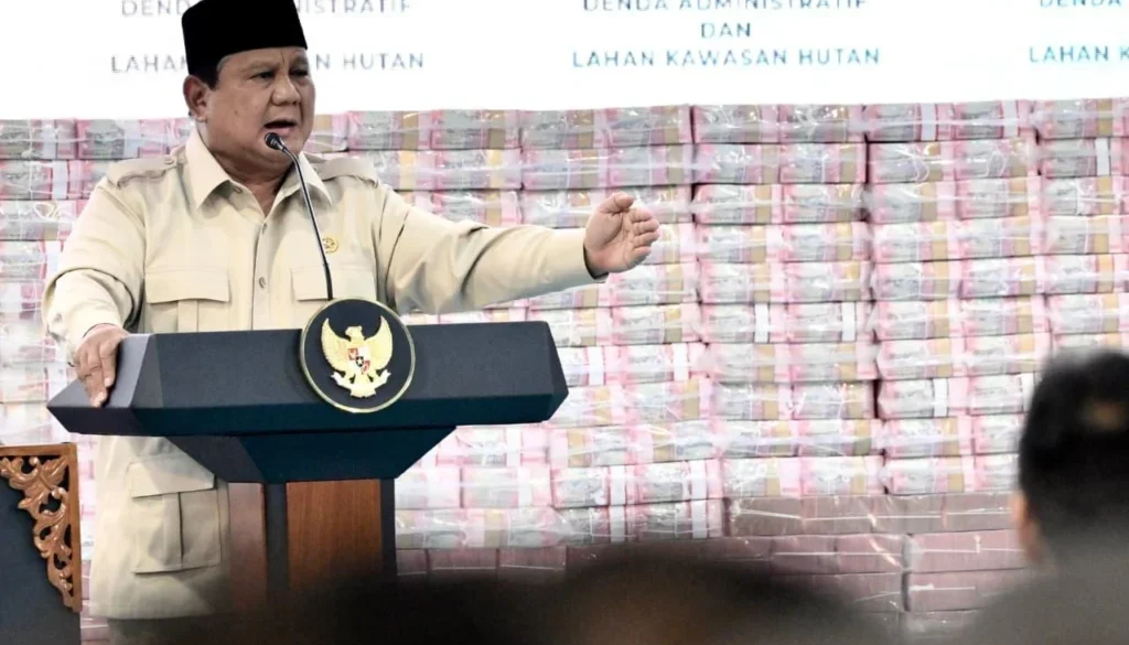 Prabowo Terima Surat Bocah soal Makan Bergizi Gratis