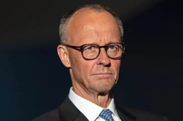 Kanselir Friedrich Merz mendesak Iran kembali berunding dengan AS dan membuka opsi pengerahan militer di Selat Hormuz.