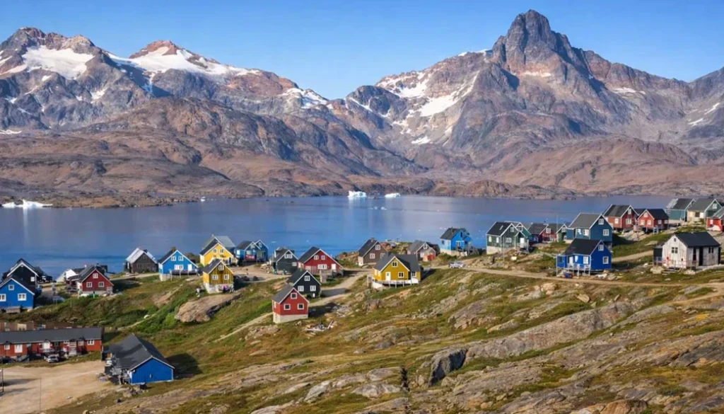 AS ingin memperluas pangkalan militer di Greenland demi menghadang Rusia dan China. Pemerintah Greenland mengecam langkah Trump.