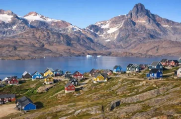 AS ingin memperluas pangkalan militer di Greenland demi menghadang Rusia dan China. Pemerintah Greenland mengecam langkah Trump.
