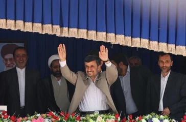 Laporan Sebut AS-Israel Siapkan Ahmadinejad Gantikan Khamenei saat Perang Iran